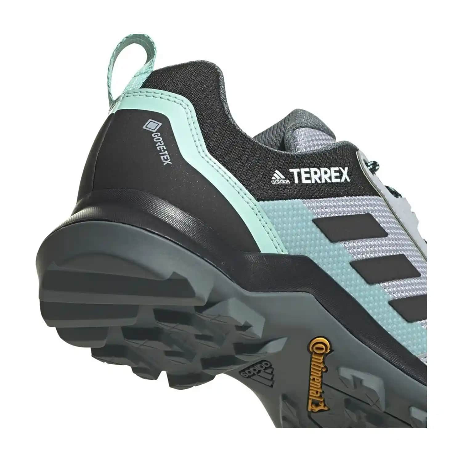 adidas Bayan Terrex koleksiyonu: Konforlu ve şık spor ayakkabılarıyla aktif yaşam tarzını tamamla