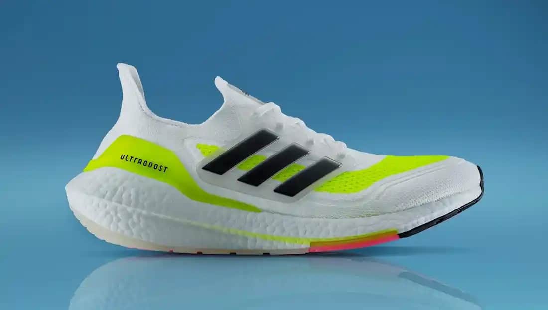 adidas Ultra Boost 21 Spor Ayakkabısı: Konfor ve Performansın Yeni Simgesi