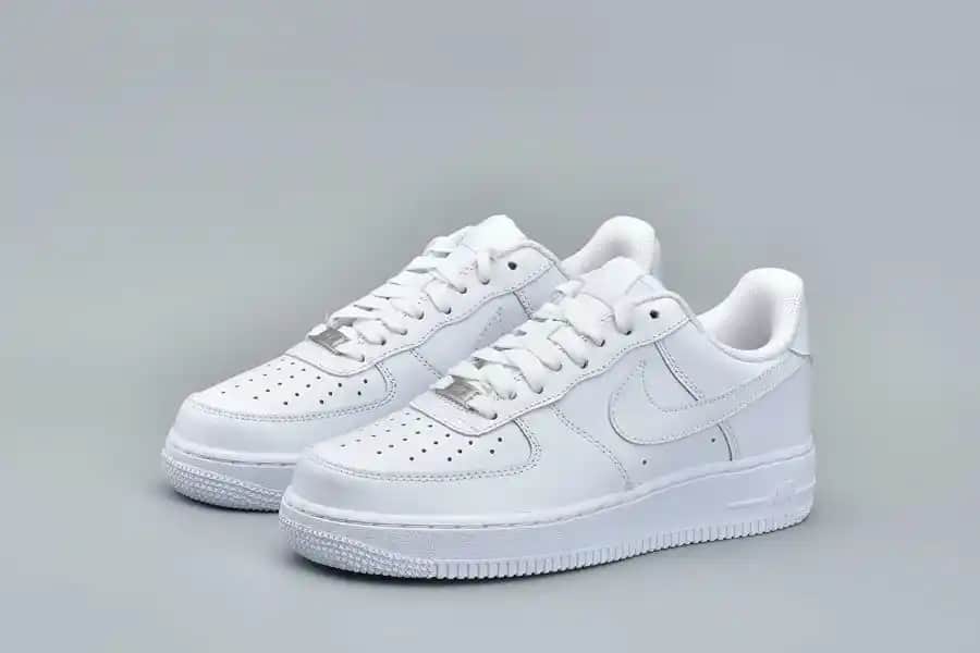 Nike Air Force 1: Tarihçesi, Tasarımı ve Güncel Moda Trendlerindeki Yeri