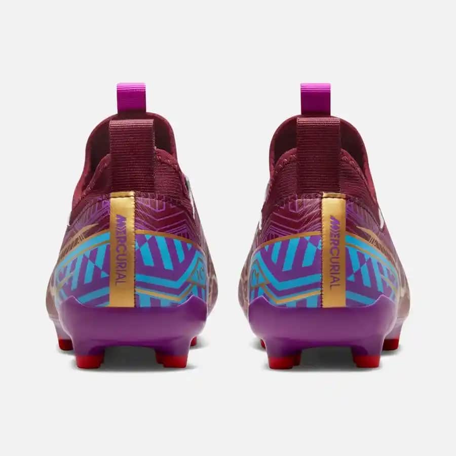 Nike Bordo Kramponlar: Teknoloji ve Stil Bir Arada Futbol Ayakkabısı Seçenekleri