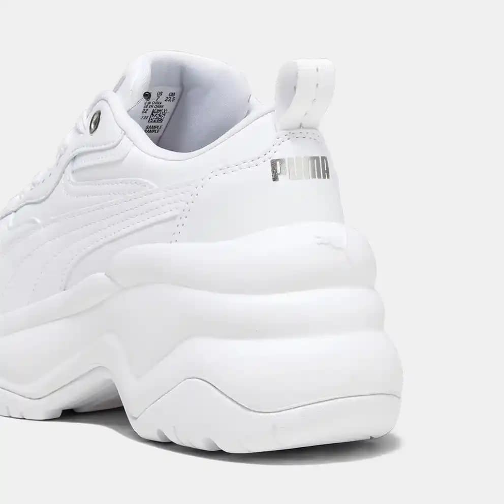 Puma Cilia Spor Ayakkabısı: Modern Tasarım ve Konforun Buluştuğu Seçenek