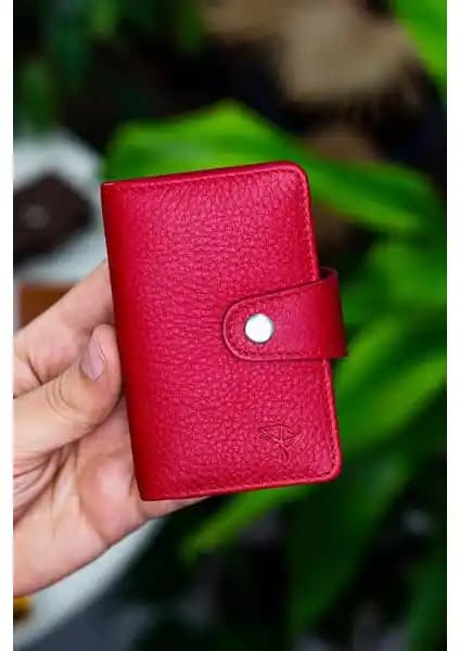 Garbalia Adanus Deri Akordiyon Kartlık: Şık ve Güvenli Tasarım Özellikleriyle Öne Çıkan Ürün