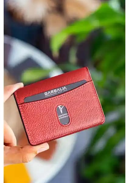 Garbalia Nahita Hakiki Deri Slim Kartlık: Şık ve Fonksiyonel Günlük Aksesuar