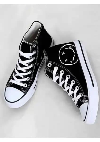 Lideral Günlük Siyah Baskılı Spor Ayakkabı Kadınlar İçin Rahat ve Şık Tasarım