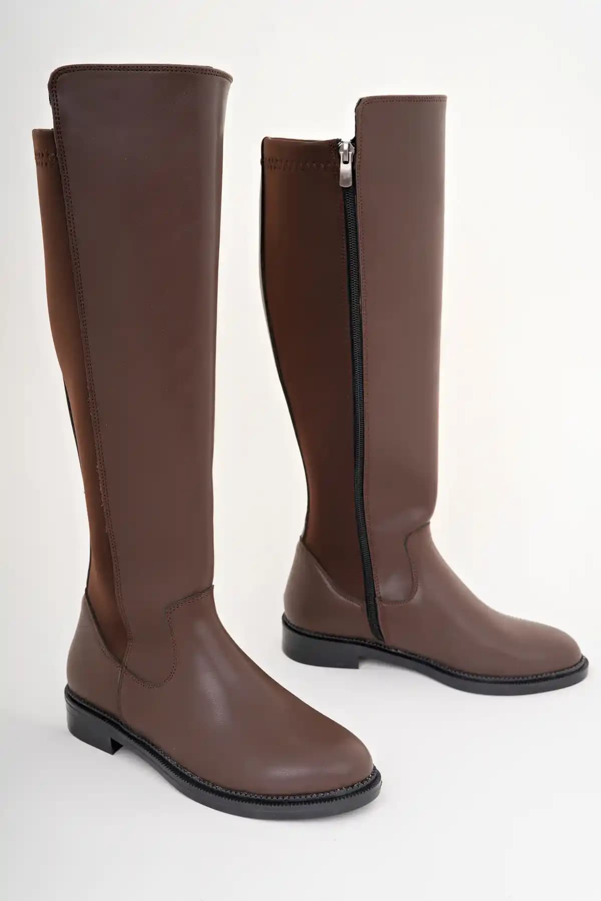 Lölük Moda Kadın Günlük Çizme: Şık ve Konforlu Kış Ayakkabısı Seçenekleri