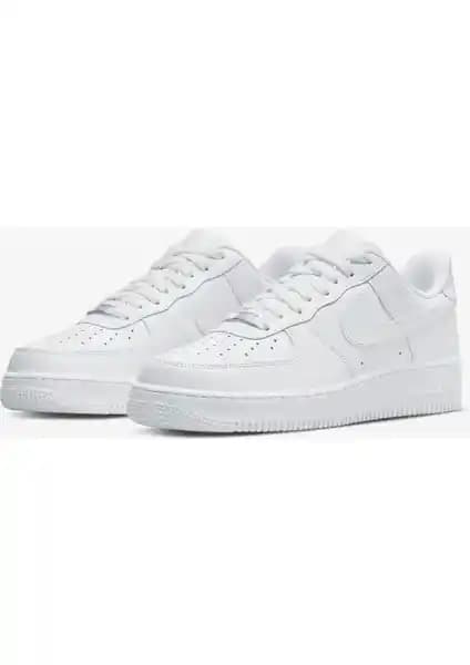 Nike Air Force 1'07 Beyaz Spor Ayakkabı İncelemesi: Tasarım, Konfor ve Dayanıklılık Analizi