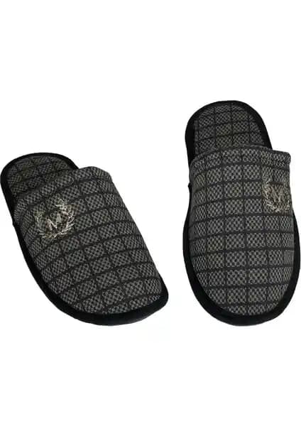 Okanmed 02125 Erkek Kışlık Ev İçi Terliği: Sıcaklık ve Konfor Sunan Pratik Tasarım