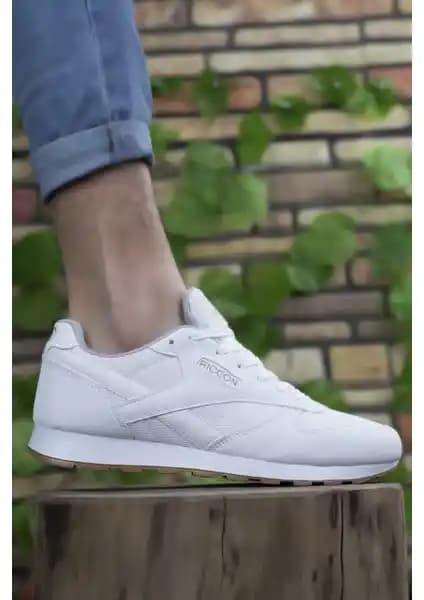 Riccon Beyaz Beyaz Sneaker İncelemesi: Tasarım, Konfor ve Dayanıklılık Değerlendirmesi