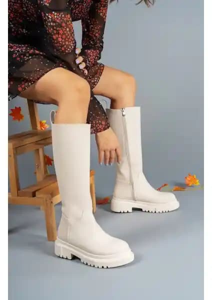 Riccon Kadın Çizme: Modern Tasarım ve Konforu Bir Arada Sunan Şık Botlar