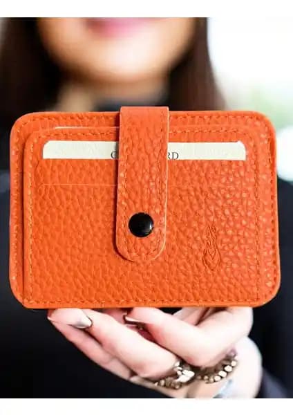 Roan Sevdiğine Turuncu Vegan Deri Cüzdan: Şık ve Fonksiyonel Tasarım