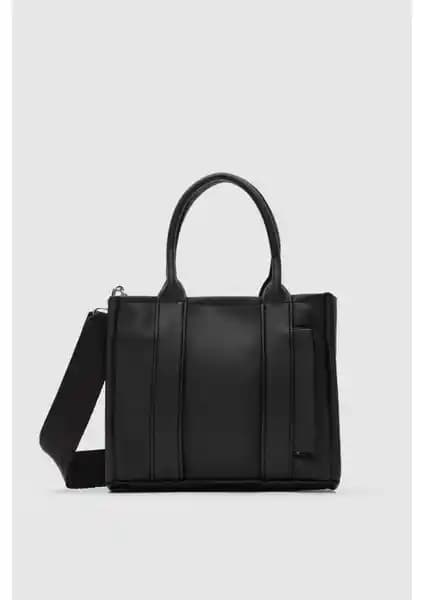 Suni Deri Kadın Tote Çanta: Şıklık ve Fonksiyonellik Bir Arada