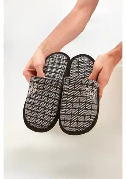 Ulusen Erkek Ev Terliği: Şık ve Konforlu Tasarımıyla Günlük Kullanım İçin Uygun