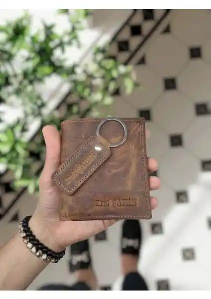 Visso 111 Deri Cüzdan İncelemesi: Kişiye Özel Tasarım ve Fonksiyonellik Özellikleri