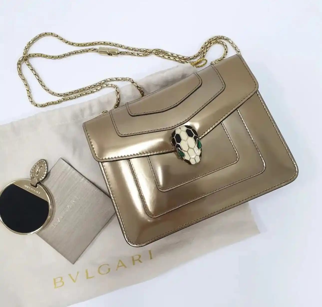 Bvlgari Serpenti Forever Çantalarının Arşivlenmesi, Tanımlanması ve İkinci El Piyasası