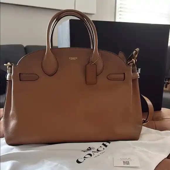 Coach Empire 40 Çantasının İş Çantası Olarak Kullanımı ve Özellikleri