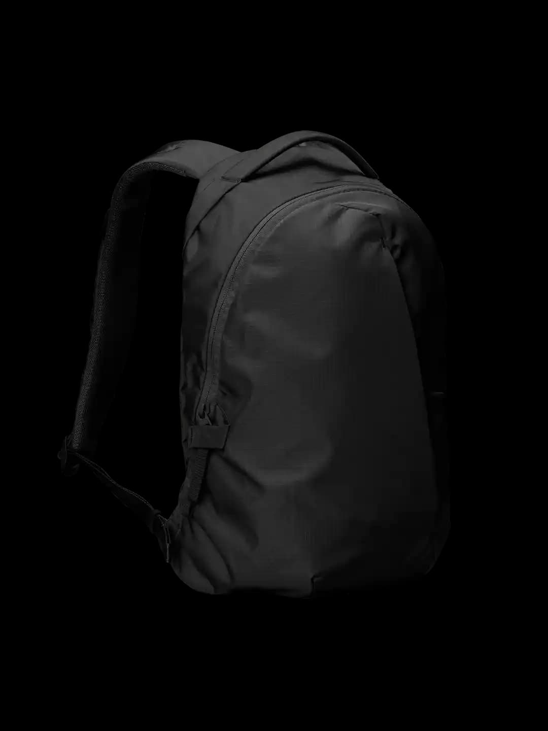 Kompakt EDC Çantası Seçimi: Kullanıcı Deneyimleri ve Öne Çıkan Modellerin İncelenmesi