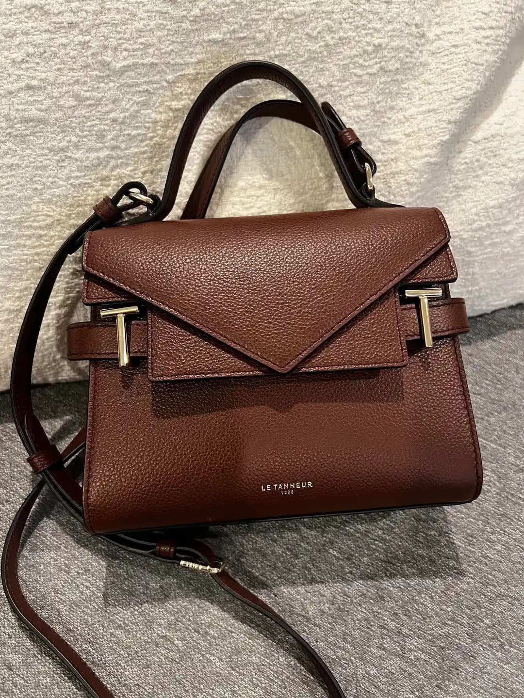 Le Tanneur Emilie Small Double Flap Çanta İncelemesi: Tasarım, Kalite ve Kullanım Özellikleri
