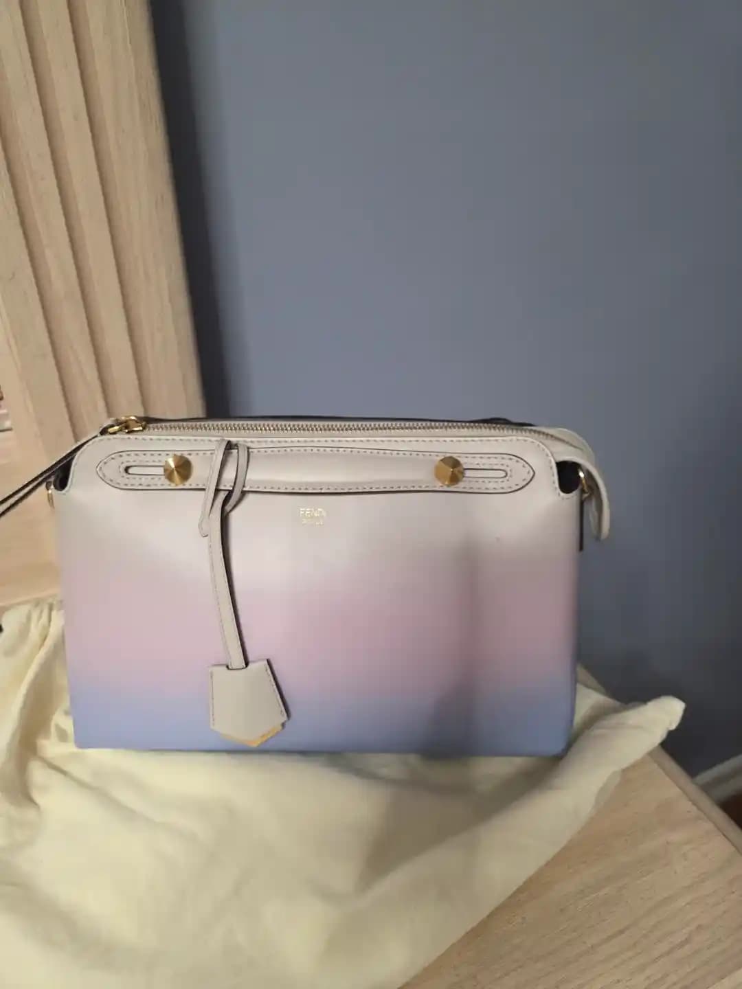 Lüks Çanta Alımında Platform Deneyimleri ve Marka Tercihleri Üzerine Analiz