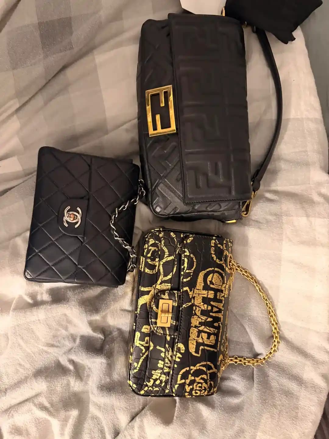 Özel Gün Çantalarının Saklanması ve Günlük Kullanımda Değeri Üzerine Analiz