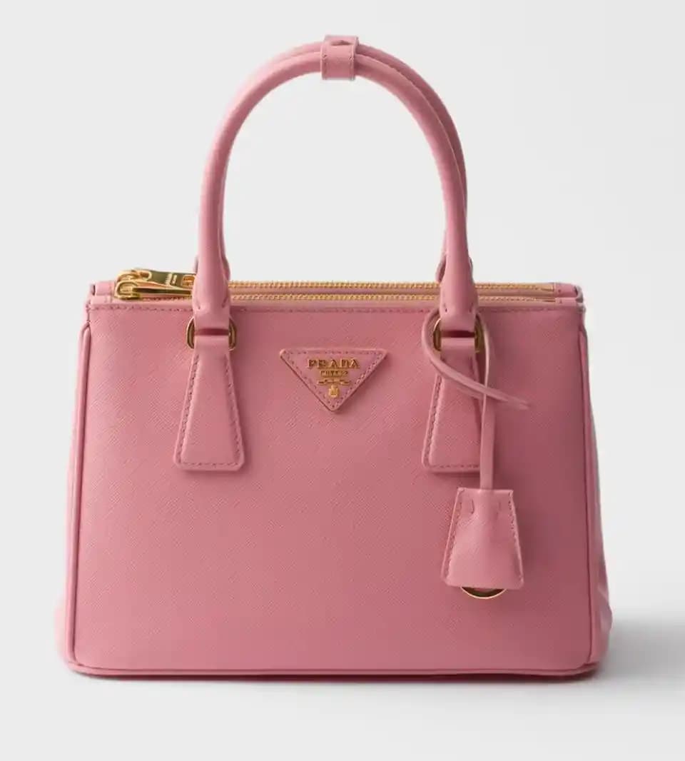 Prada Galleria Saffiano ve Gucci Bamboo 1947 Çanta Modellerinin Günlük Kullanım Karşılaştırması