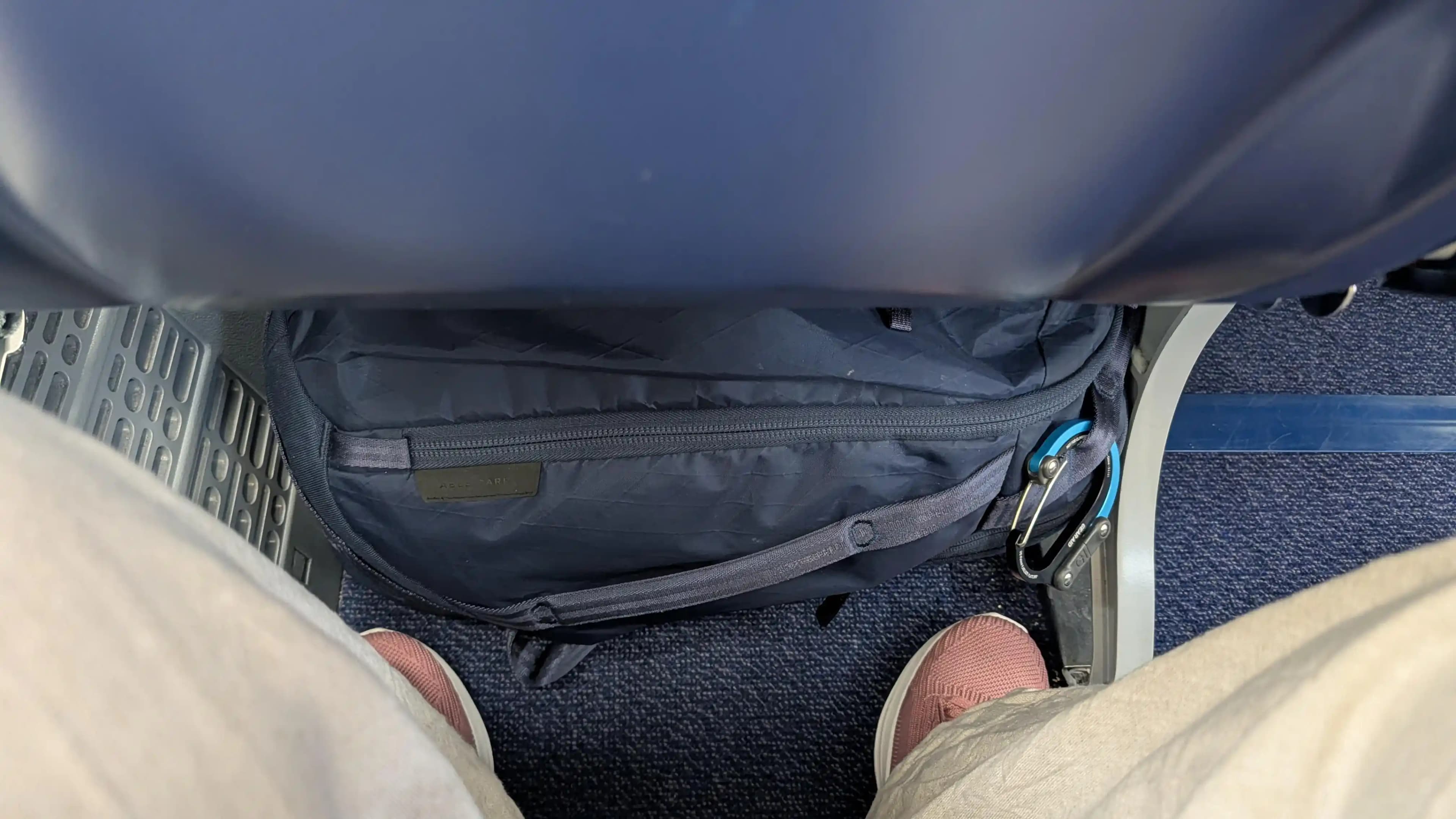 Ryanair Uçuşlarında Able Carry Max E.D.C. Çantasının Boyut ve Kullanım Detayları