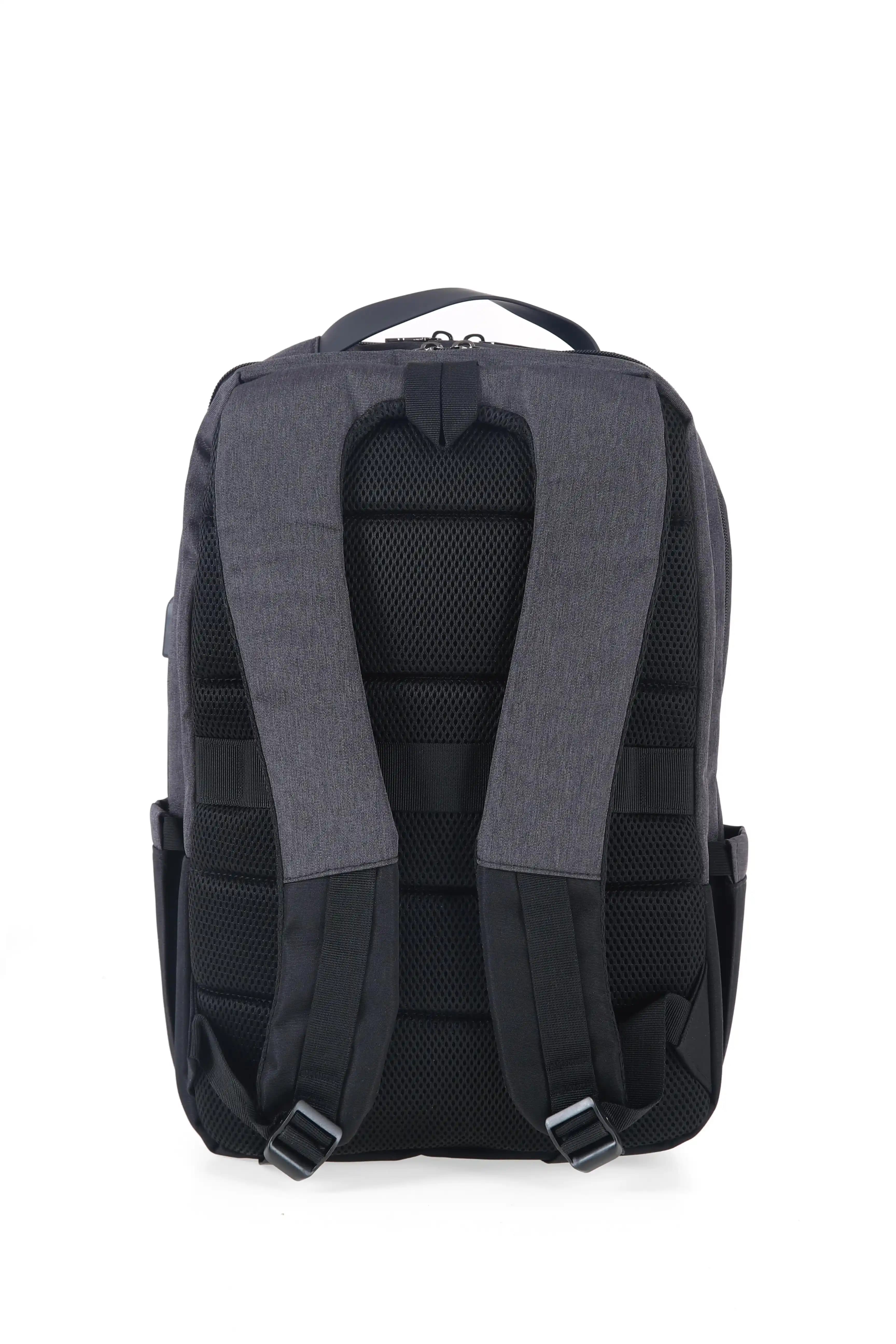 Toshi Sırt Çantası İçin Hafif Alt Ped ile Koruma ve Stabilite Çözümü