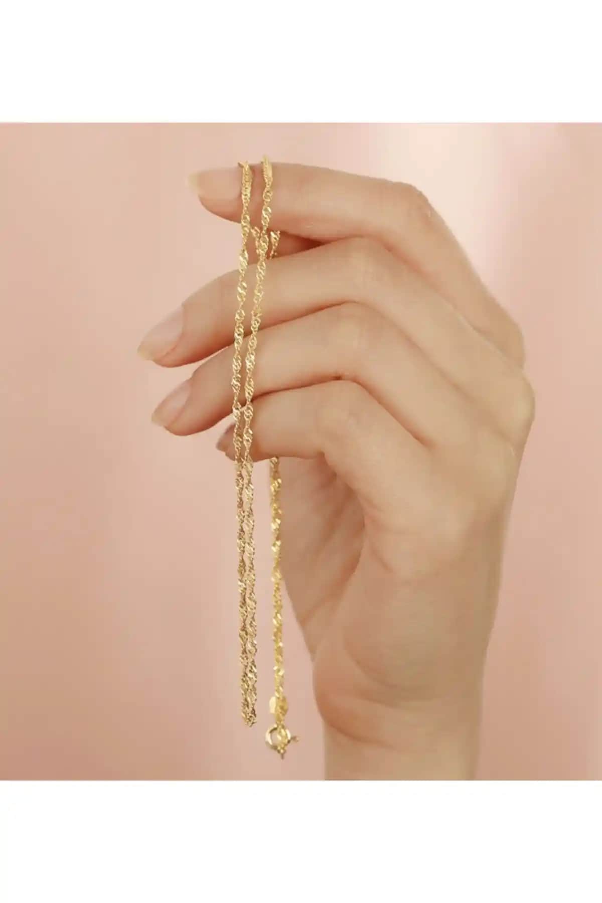 925 Ayar Gümüş ve 24 Ayar Altın Kaplama Zarif Zincir Takı Özellikleri ve Kullanım İpuçları