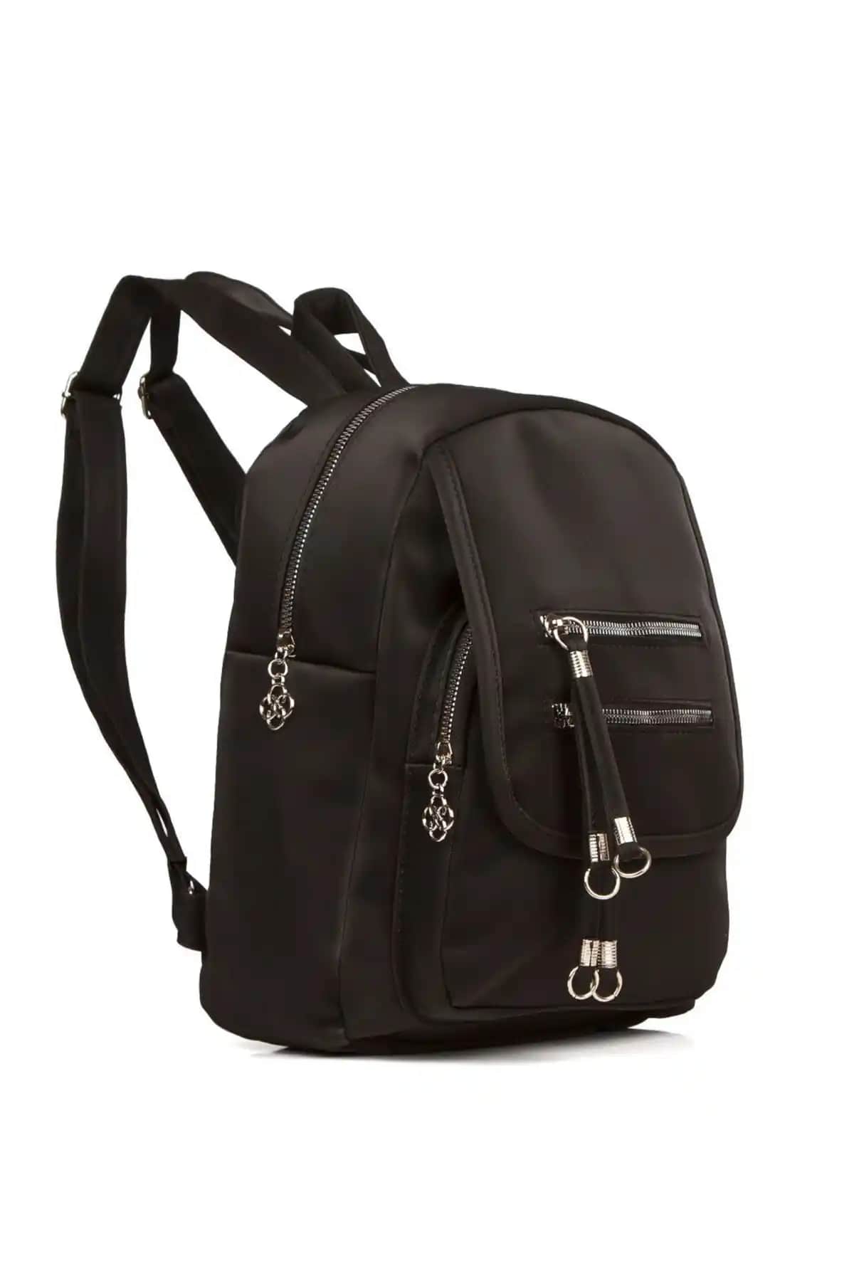 Adelina Bags Kadın Siyah Kapaklı Fermuar Detaylı Günlük Sırt Çantası Özellikleri ve Kullanım İpuçları