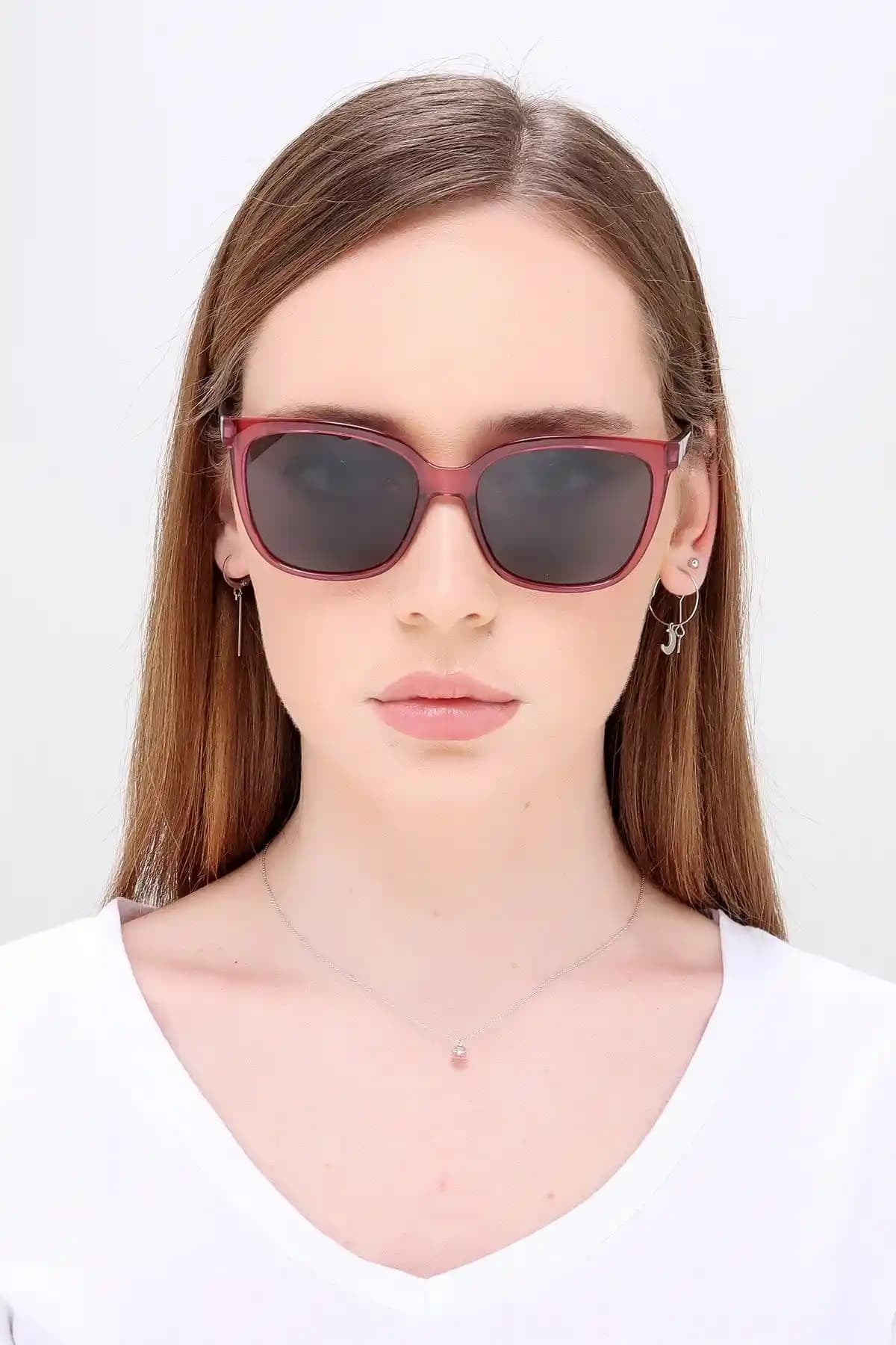 Affair ET309 C017 Gözlük: Modern Tasarım ve UV Koruma Özellikleriyle Şık Kullanım