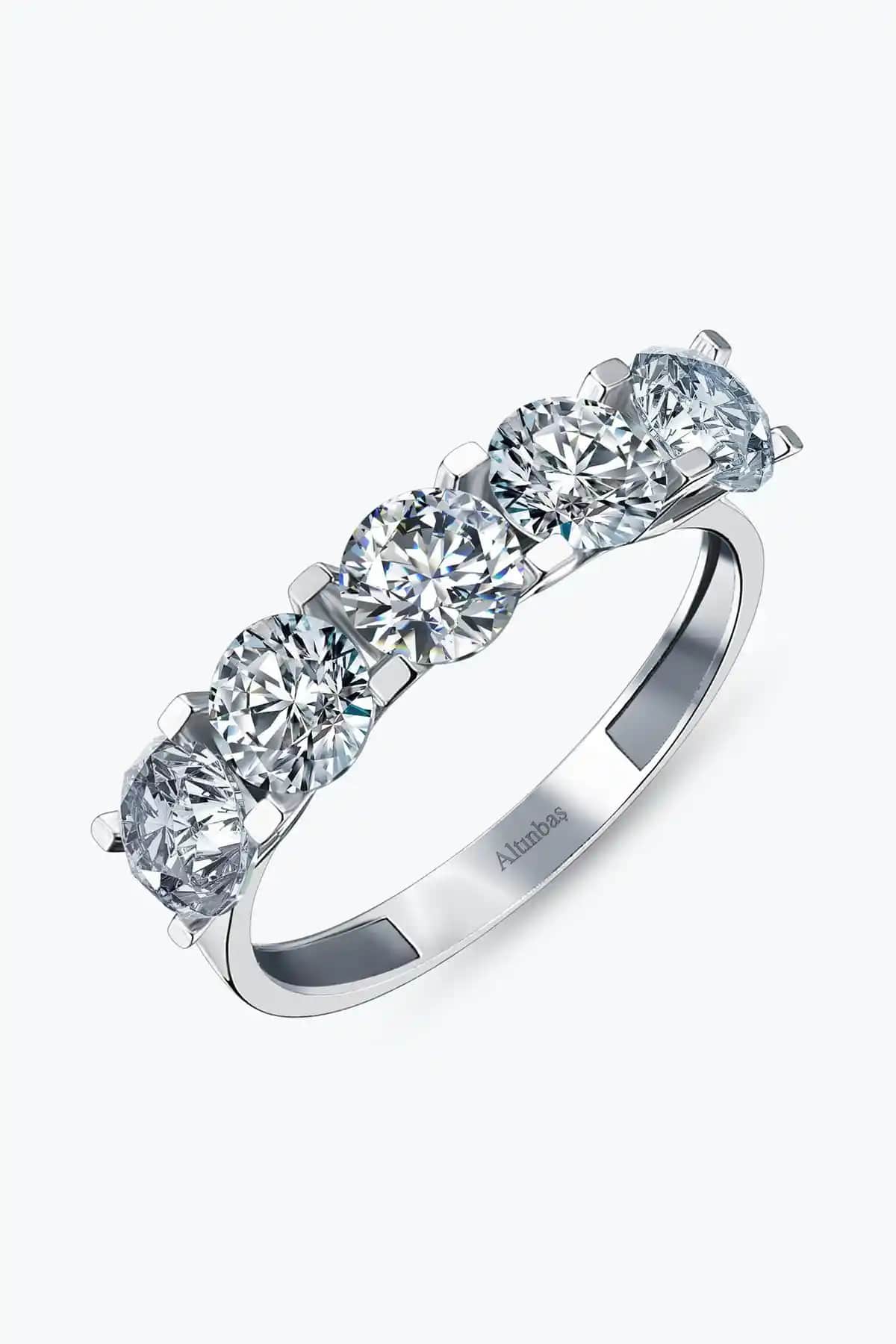 Altınbaş Beyaz Altın Beştaş Yüzük: Zarif ve Parlak Tasarım, Günlük ve Özel Kullanım İçin