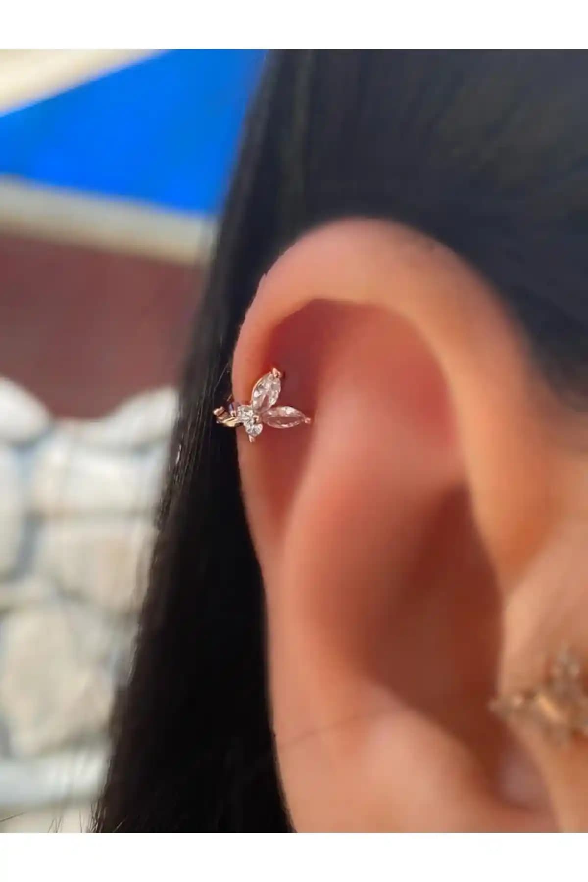 Arescollection Çelik Zirkon Taşlı Kelebek Tragus Piercing Şık ve Dayanıklı Tasarım Özellikleri
