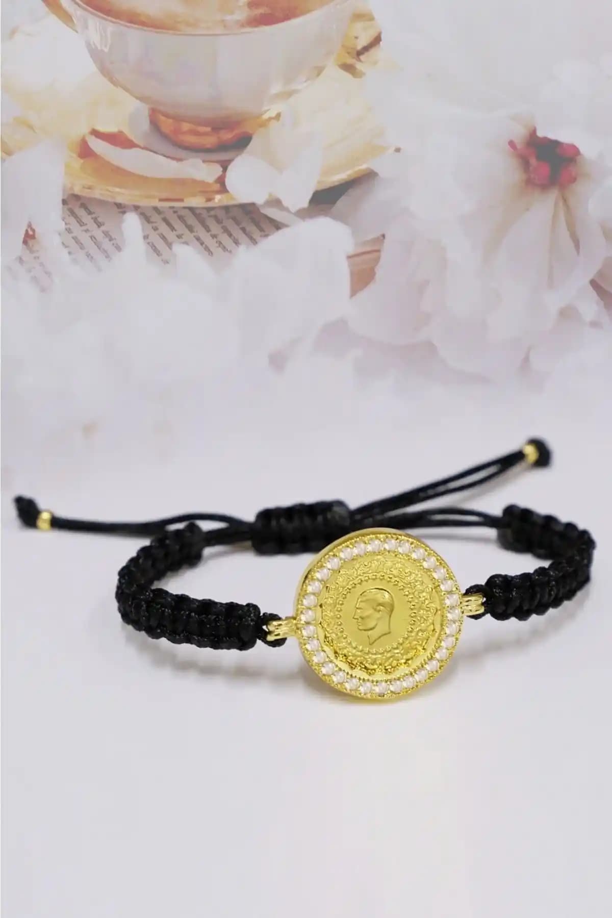 Aytekgold 8 Ayar Çerçeveli Altın Bileklik Zarif ve Dayanıklı Tasarım