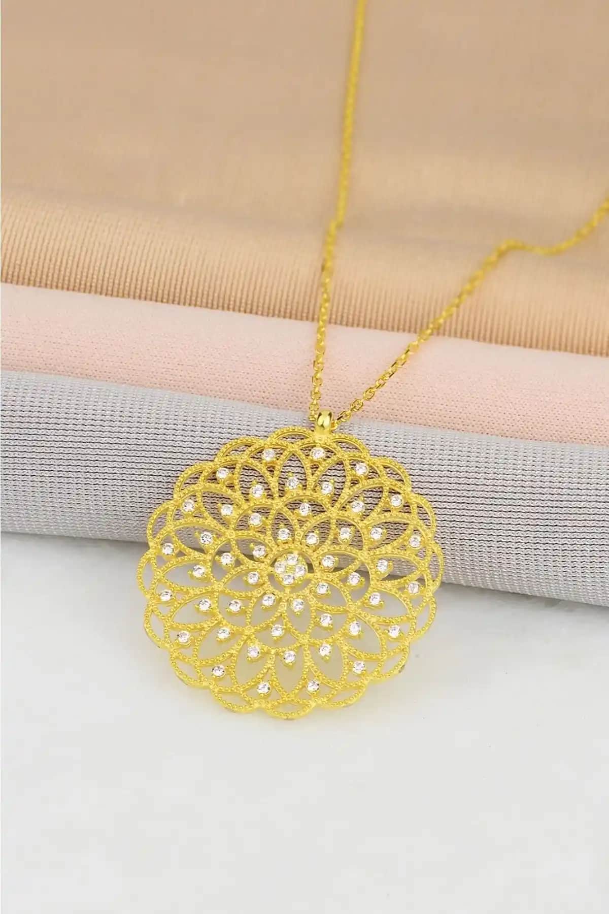 Bilsen Store 925 Ayar Güçlü Zincirli Altın Kaplama Yaşam Çiçeği Kolye