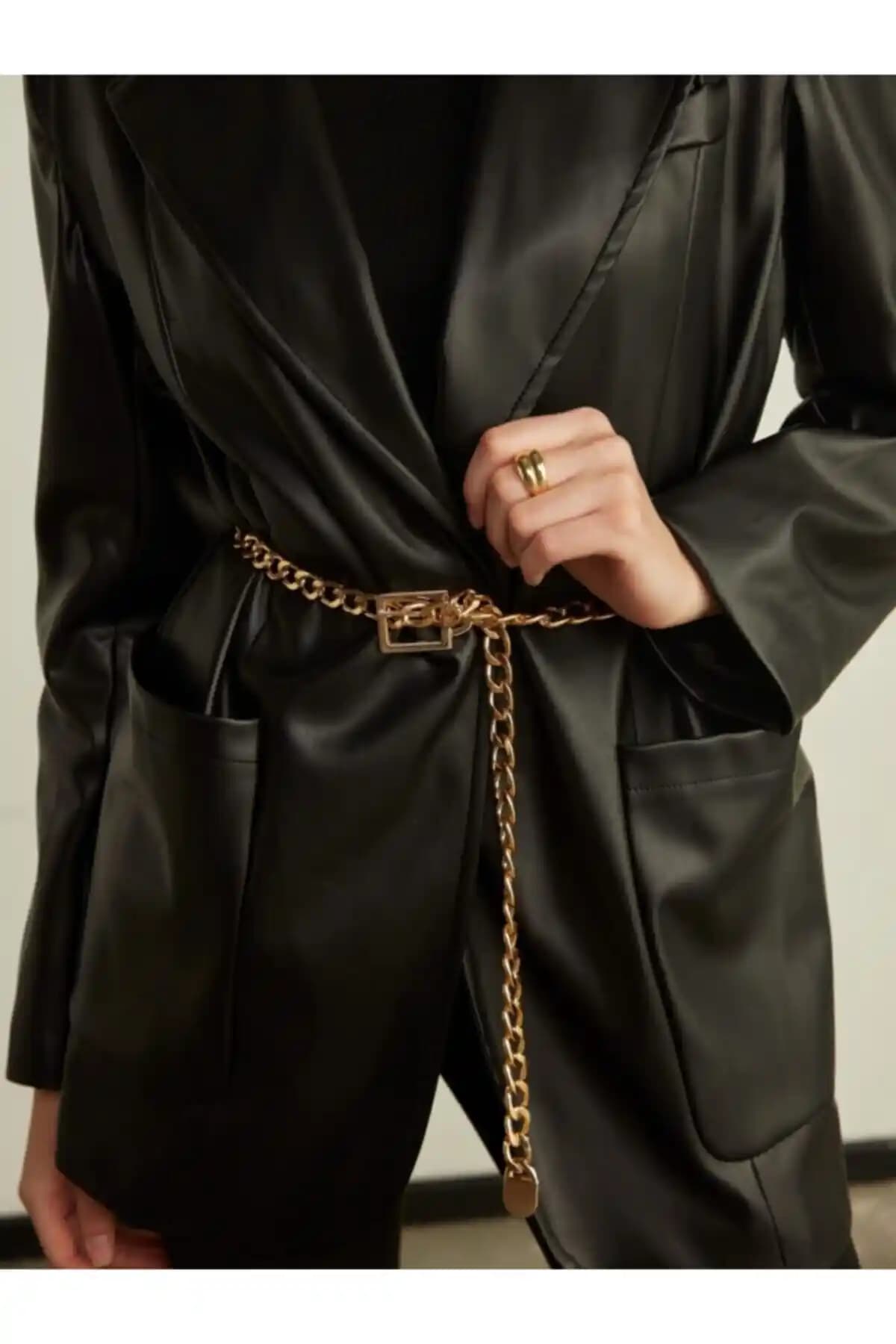 BRAND&BELT Zincirli Altın Renkli Kemer ile Şıklığınızı Tamamlayın