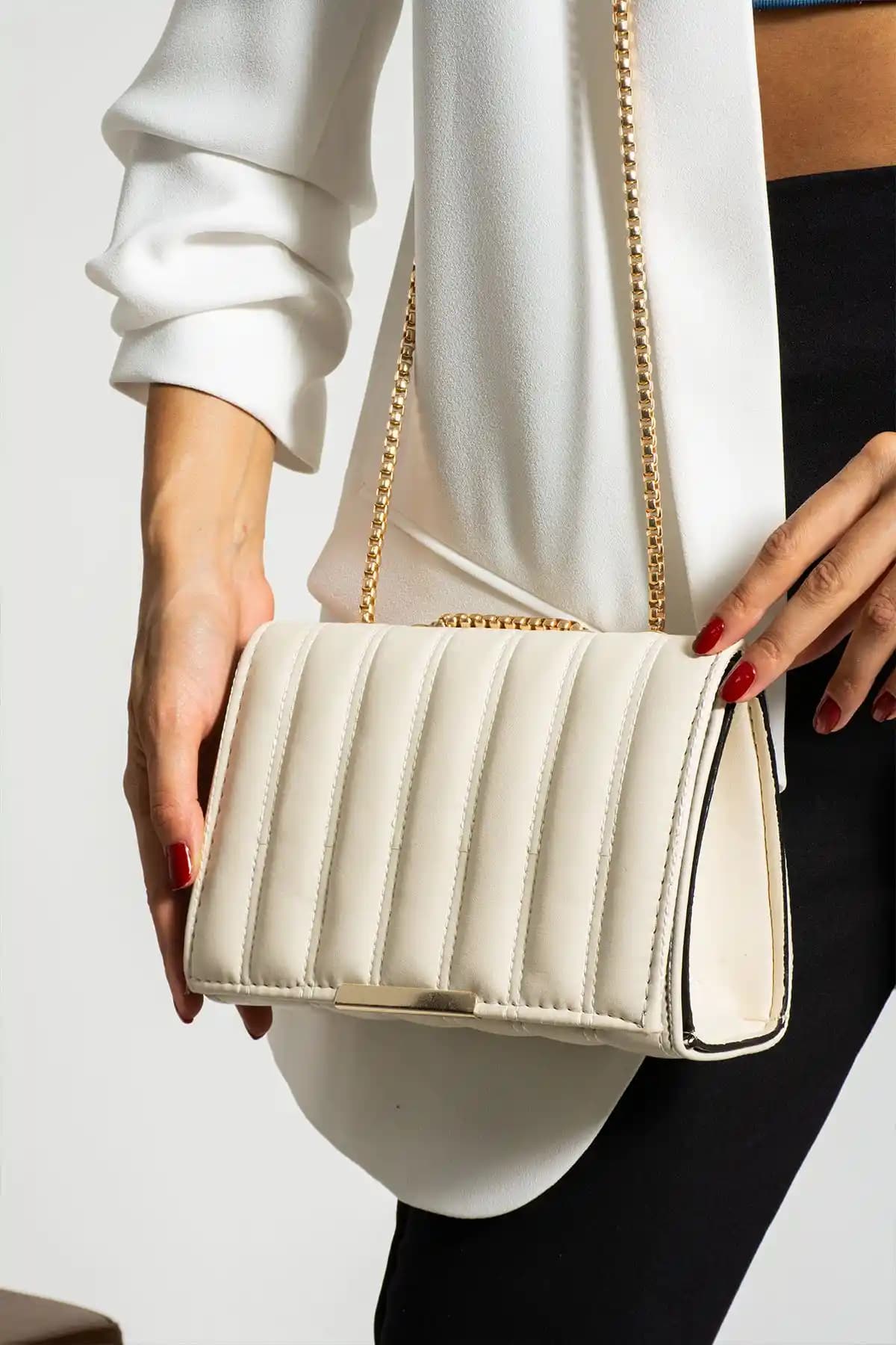 Butikbatii Zincir Askılı Mıknatıslı Omuz ve El Çantası Günlük ve Şık Kullanım İçin