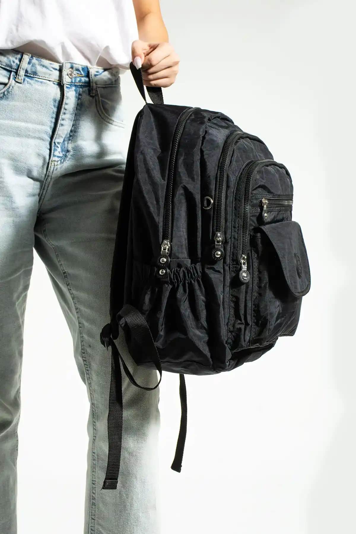 Çanta Trend Mega Boy Siyah Unisex Okul Çantası: Dayanıklı ve Çok Fonksiyonlu Tasarım