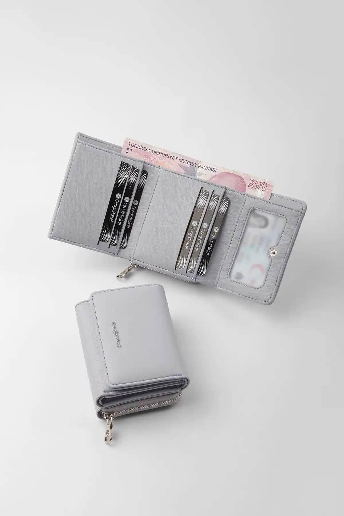 Cengiz Pakel Antalya Kadın Cüzdan Portföyü Şıklık ve Pratiklik Sunan Tasarım