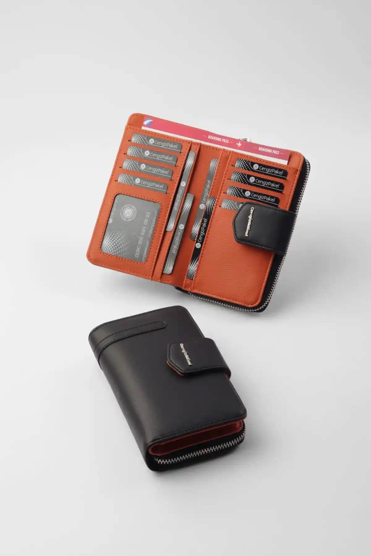 Cengiz Pakel Kadın Orta Boy Cüzdanı Şıklık ve Fonksiyonellik Sunar