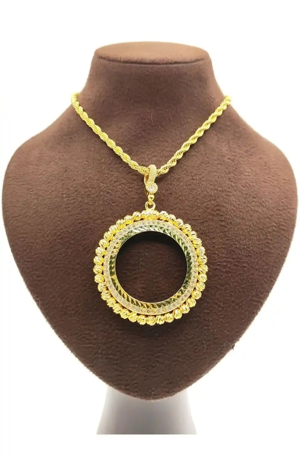 Ceylin Gold Tam Çerçeve Altın Kaplama Takı: Şıklık ve Dayanıklılık Bir Arada