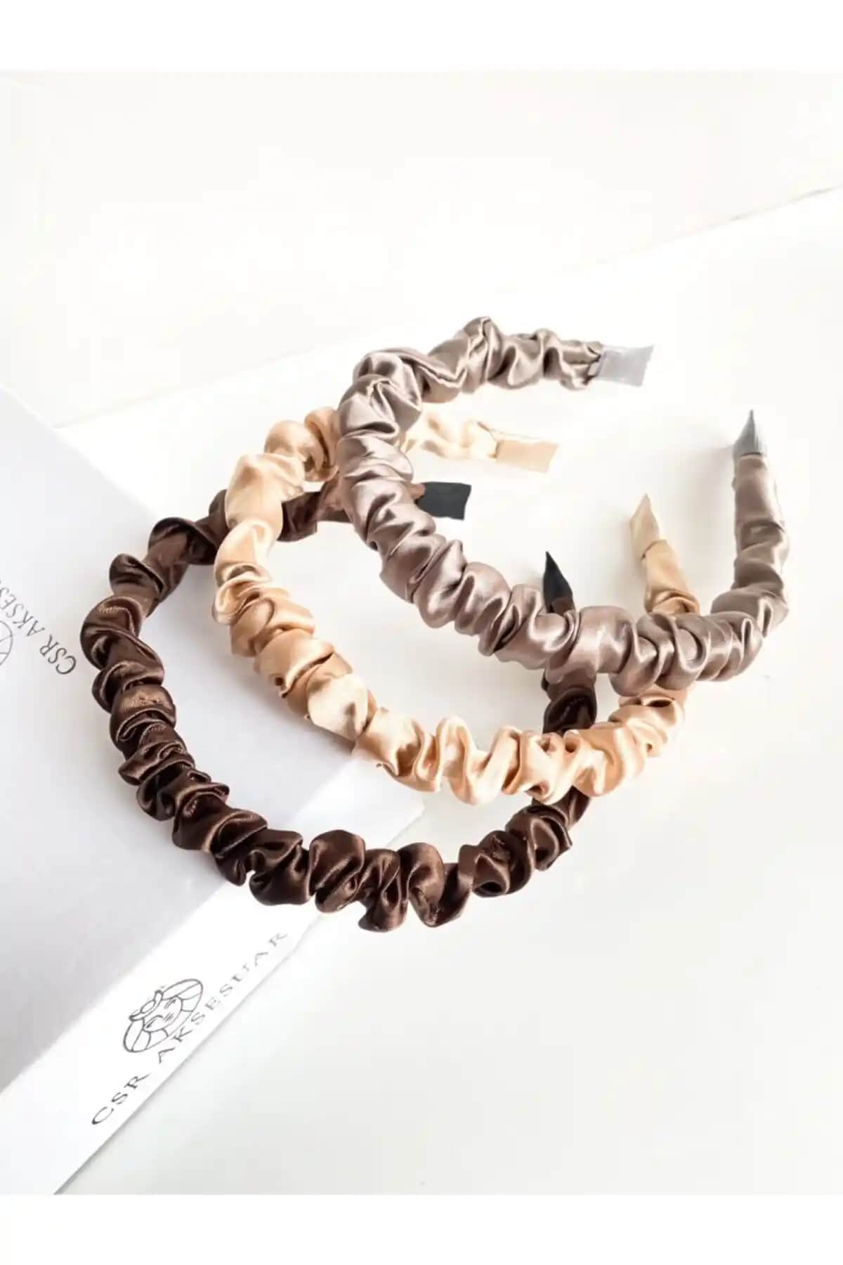 CSR Aksesuar 3'lü Klasik Taç Seti Şıklık ve Zarafetin Modern Yansıması