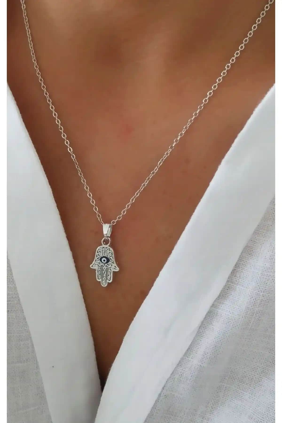 Denizdenal Fatmanın Eli Minimal Kolye Gümüş Modern Takı Şıklığı İçin Uygun