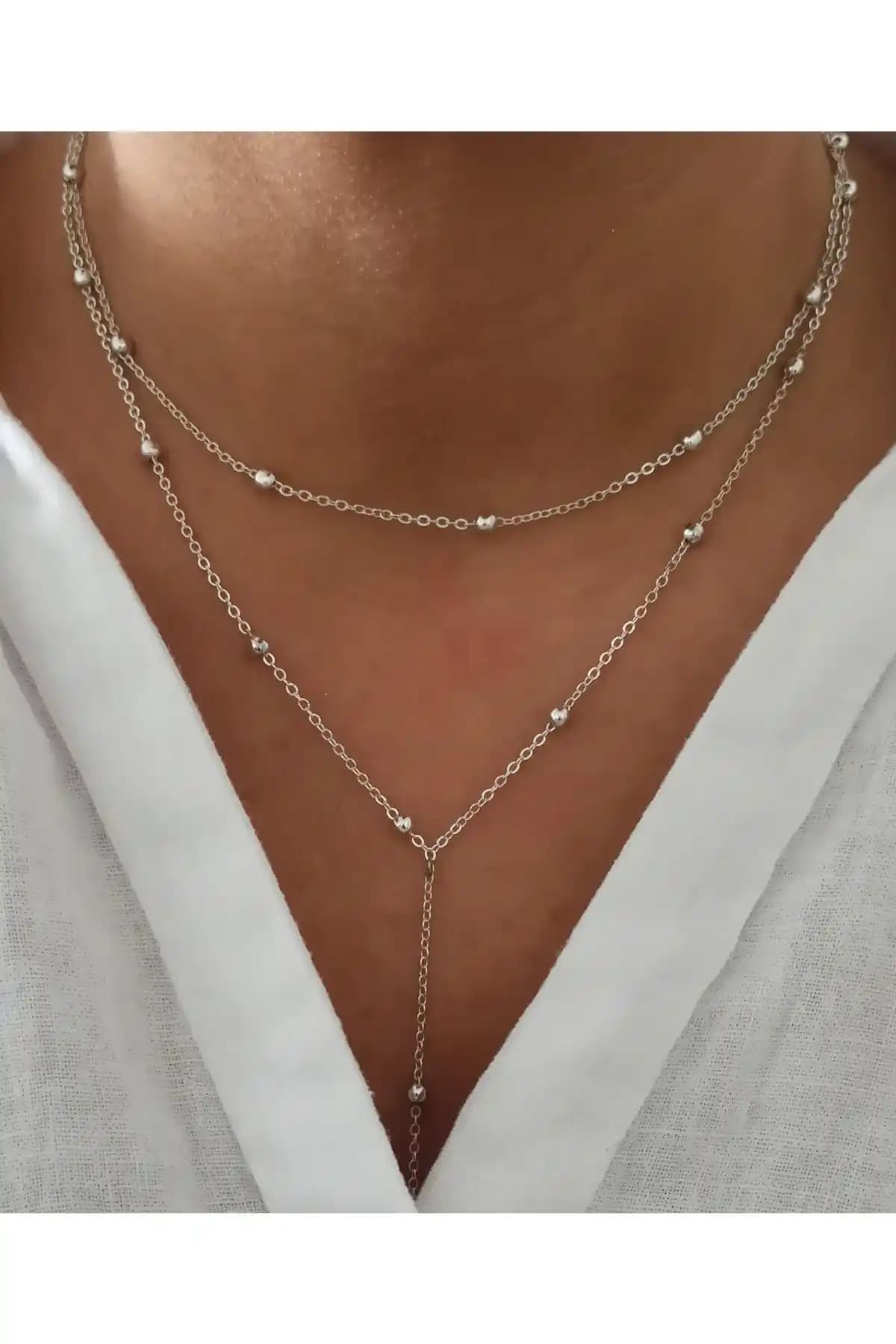 DENİZDENAL Gümüş Sarkıntılı Kolye: Şıklık ve Dayanıklılığı Bir Arada Sunar