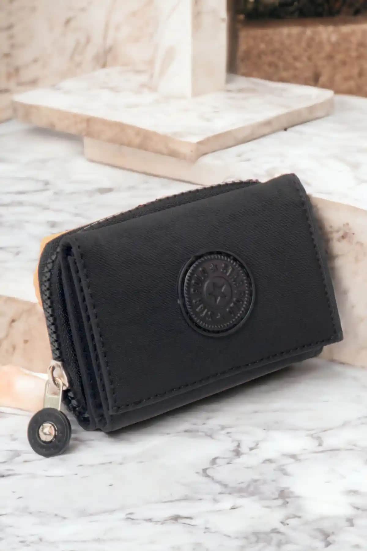 Dericom Kadın Siyah Kırıkıl Kumaş Fermuarlı ve Çıtçıtlı Cüzdan İnceleme ve Özellikleri