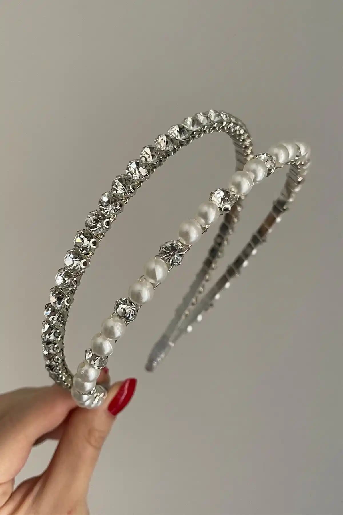 Doinua Gemma Incili Çift Sıralı Kadın Taç: Şık ve Dayanıklı El İşçiliği Moda Aksesuarı