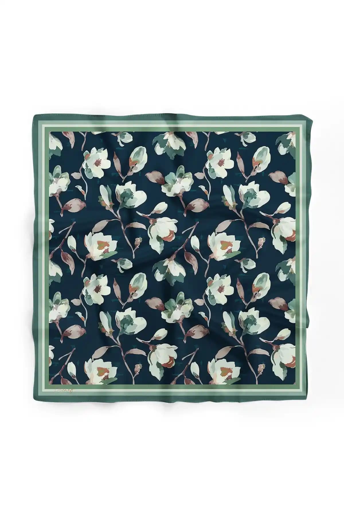 Düzenli ve Bilgilendirici: Çiçek Desenli Siyah Fular ile Şıklık ve Dayanıklılık