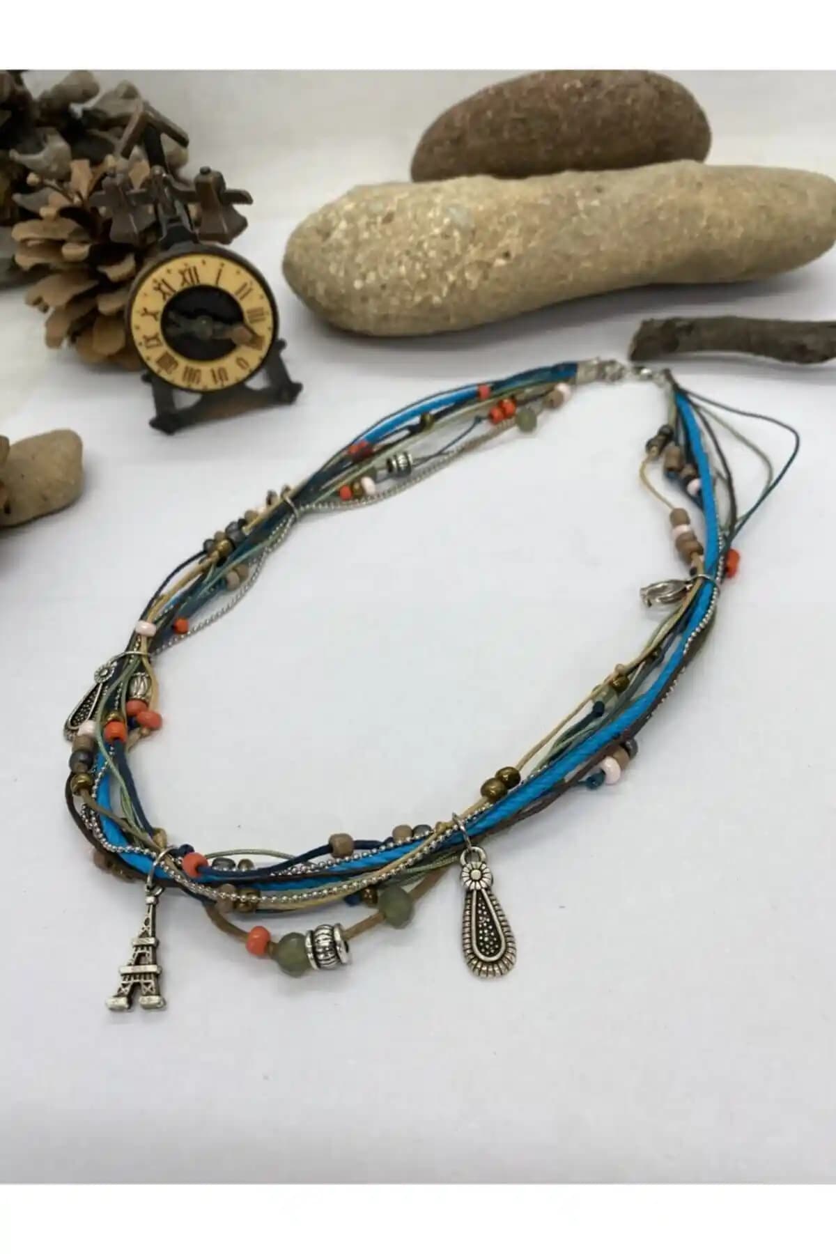 El Yapımı Bohem Tarzı Gümüş Kaplama Boncuklu Kolye - Kültürel ve Özgün Tasarım