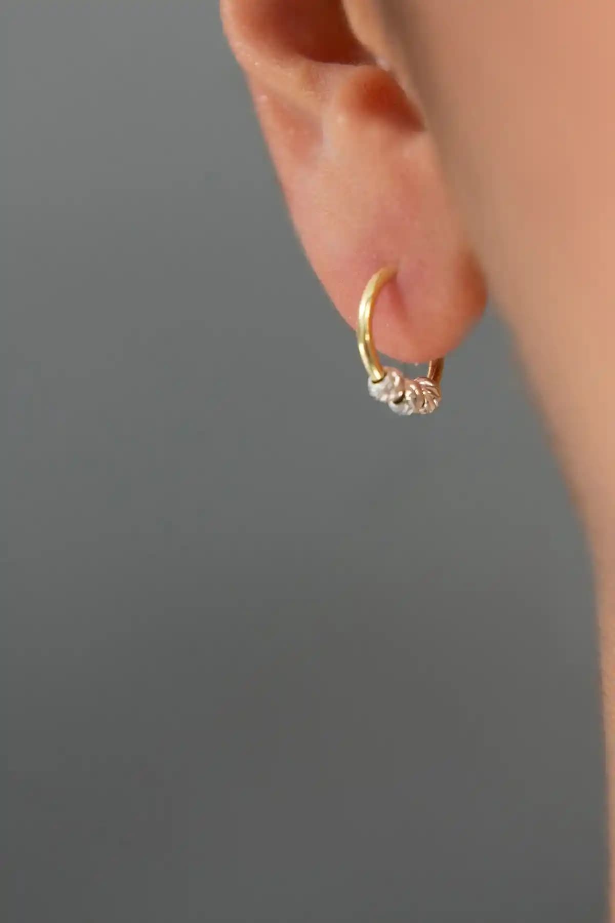 Elika Silver Kadın Gümüş Küpe Modern ve Zarif Tasarımıyla Şıklığa Katkı Sağlar