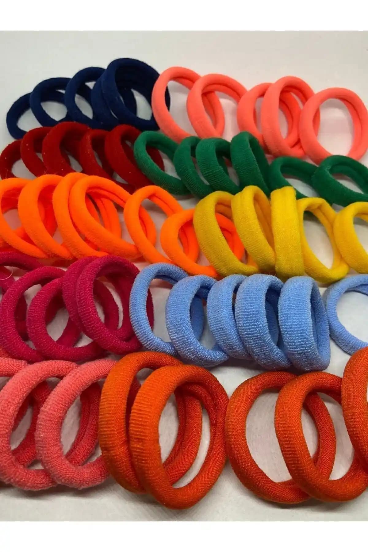 Emma Ties Havlu Toka 100 Adet Çok Renkli Dayanıklı ve Pratik Saç Aksesuarı