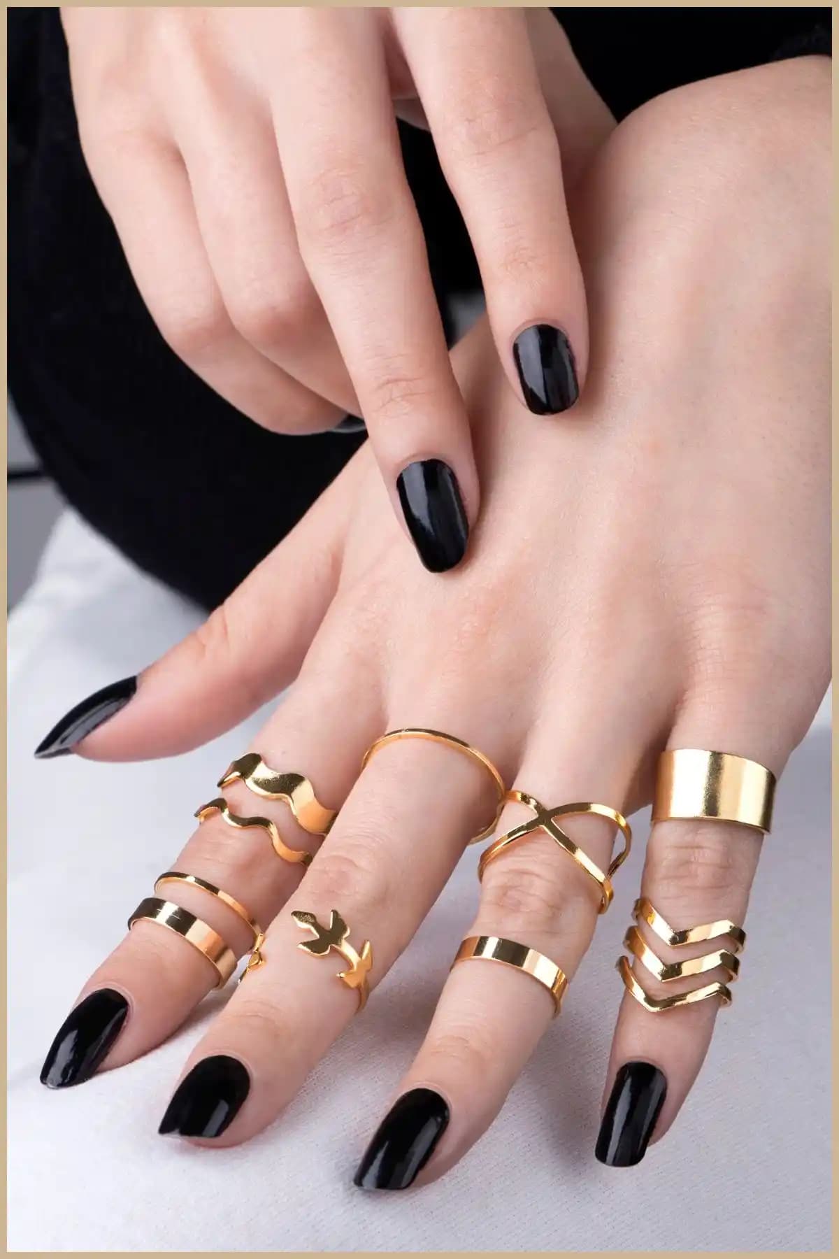 Ervalina 9'lu Yüzük ve Eklem Yüzük Seti: Şıklık ve Zarafetin Modern Buluşması