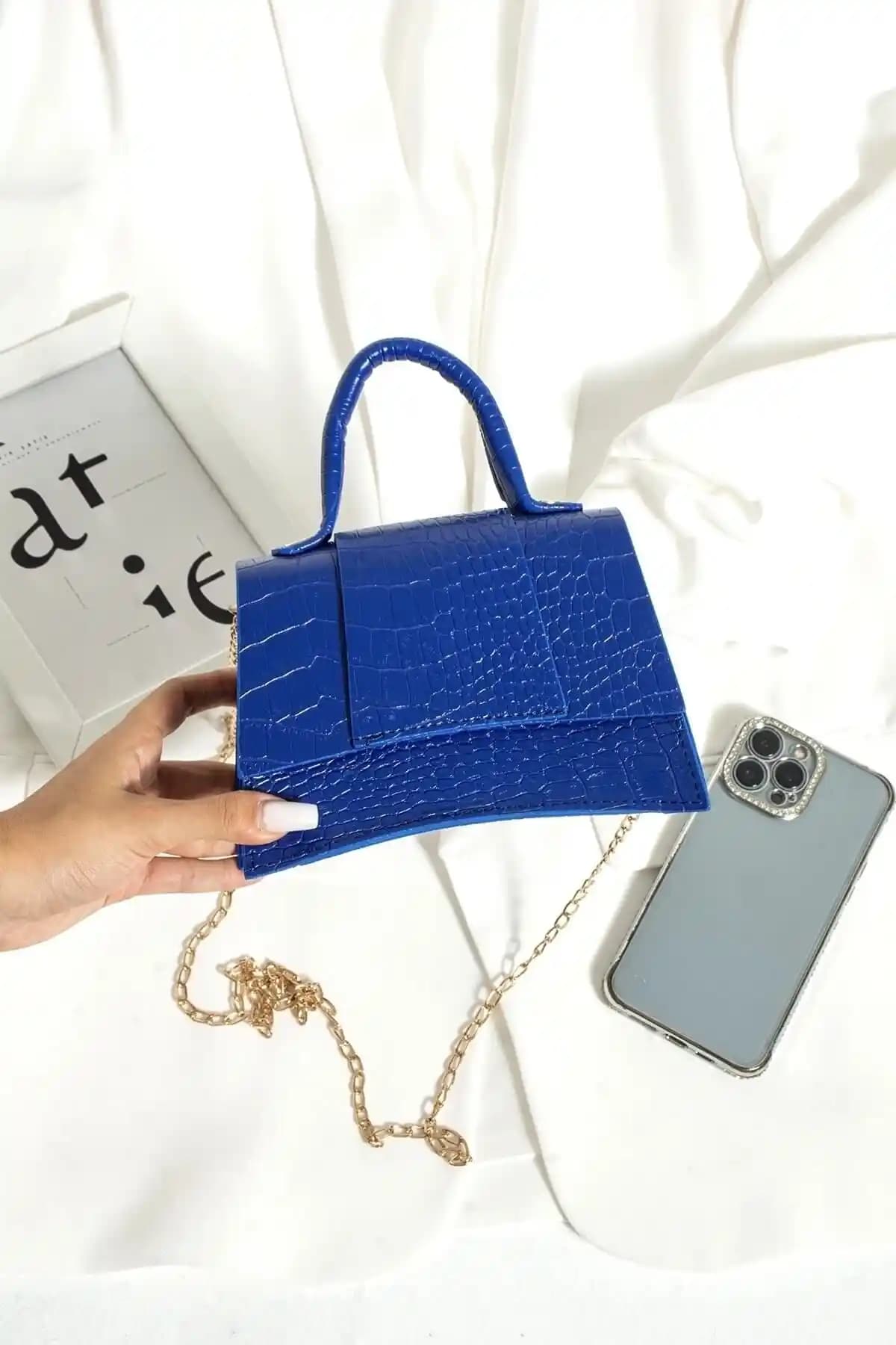 ESTUTE Mini City Kadın Çantası Modern ve Çevre Dostu Tasarım Özellikleri